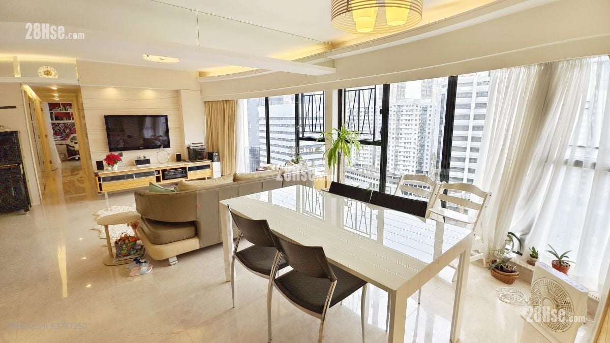 Parc Regal Sell 3 Bedrooms 1,354 ft²