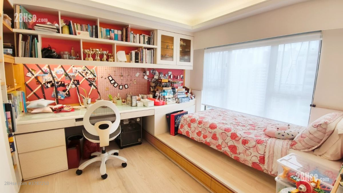 Parc Regal Sell 3 Bedrooms 1,354 ft²