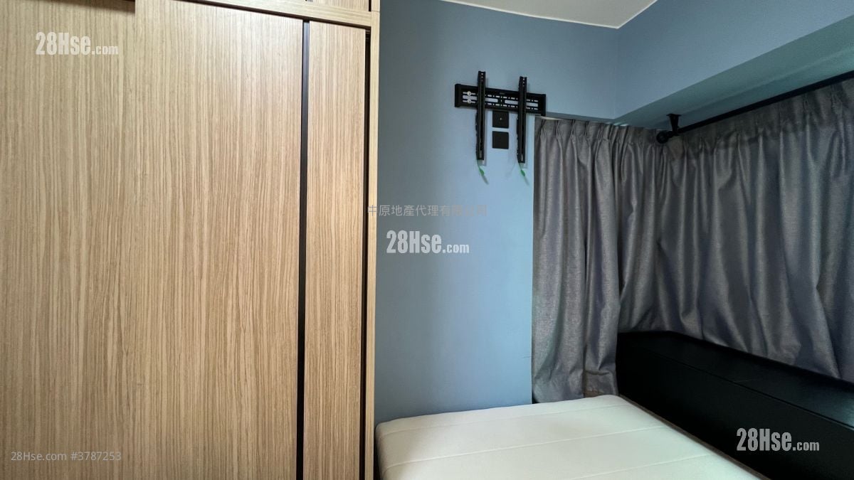 Tierra Verde Sell 2 Bedrooms , 1 Bathroom 518 ft²