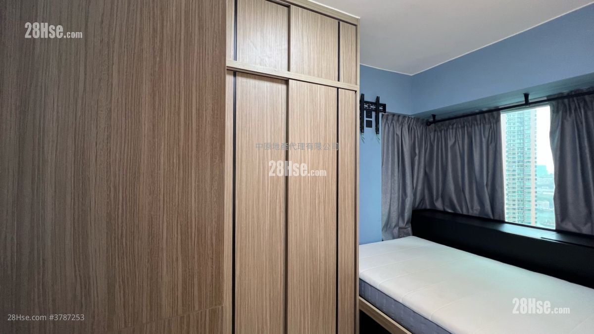 Tierra Verde Sell 2 Bedrooms , 1 Bathroom 518 ft²