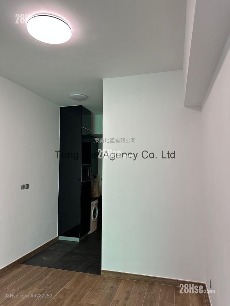 J Residence Rental Studio , 1 Bathroom 344 ft²