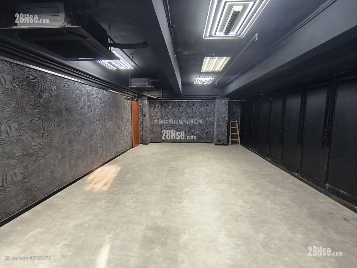 Minden House Rental 2 Toilets