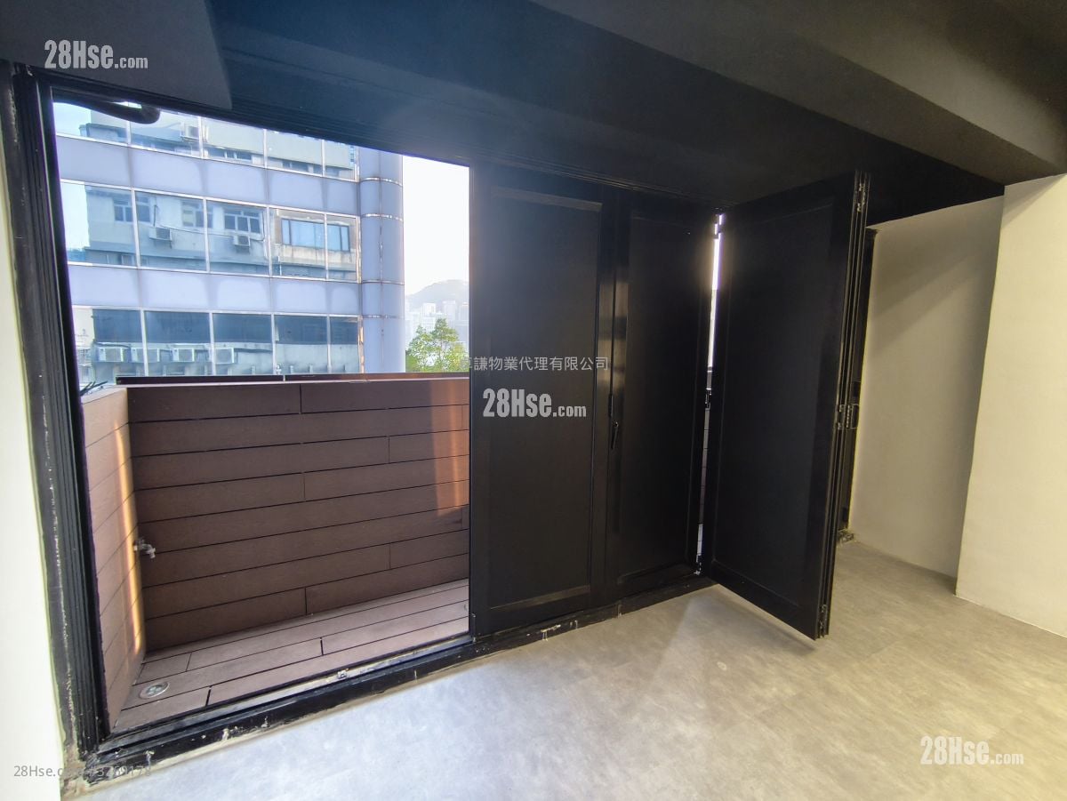 Minden House Rental 2 Toilets