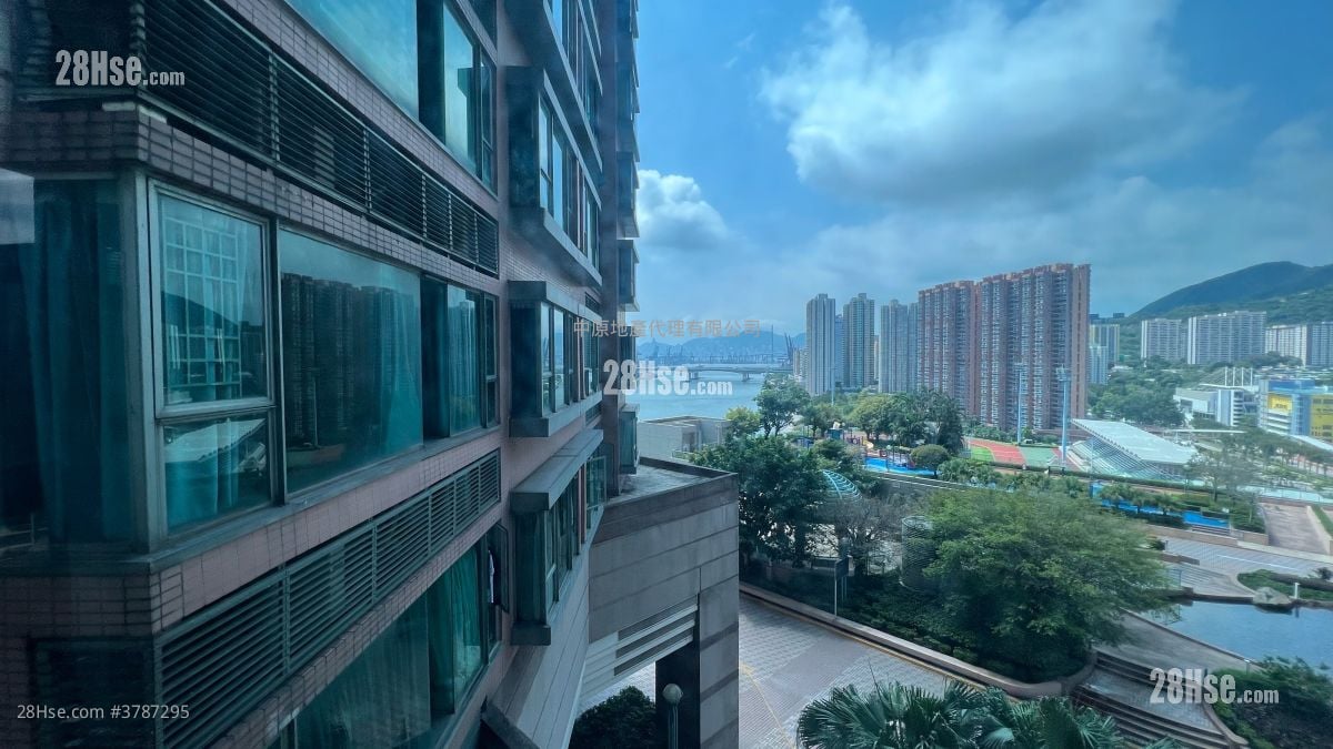 Tierra Verde Sell 4 Bedrooms , 2 Bathrooms 756 ft²