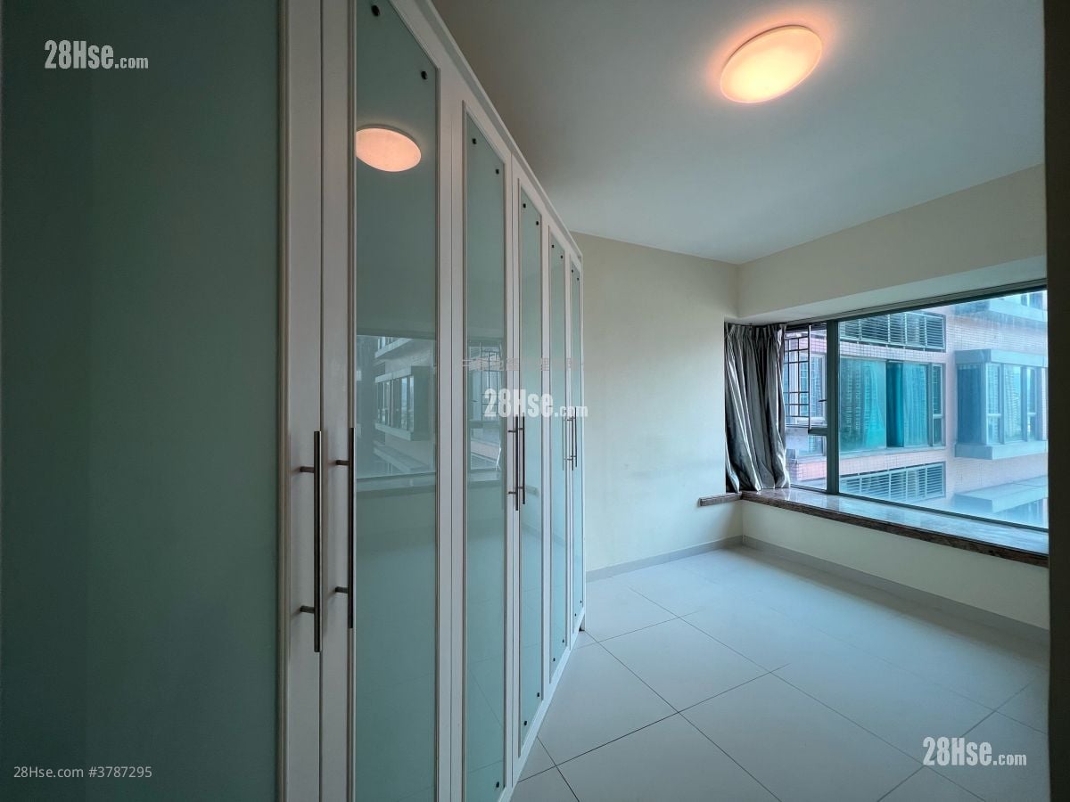 Tierra Verde Sell 4 Bedrooms , 2 Bathrooms 756 ft²