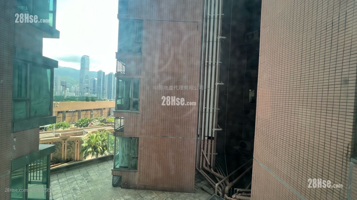 Tierra Verde Sell 4 Bedrooms , 2 Bathrooms 756 ft²