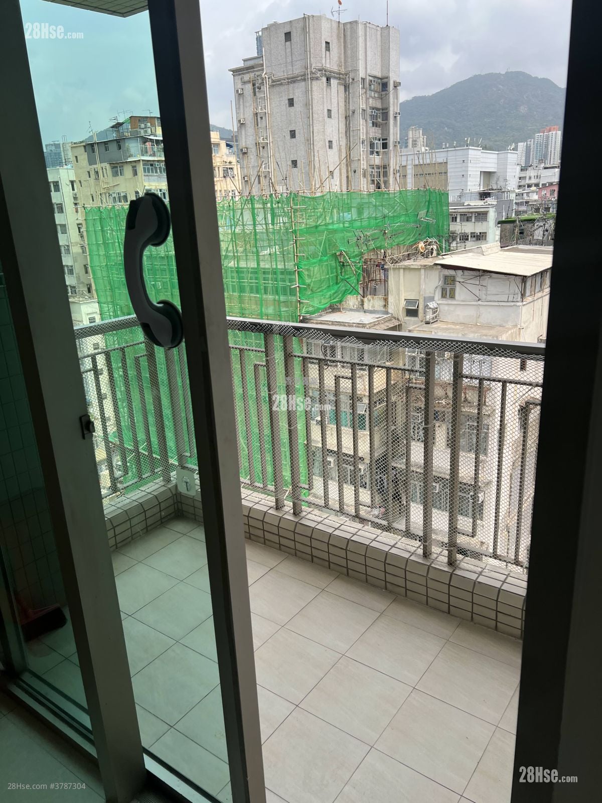 喜居 租盘 2 房 , 1 浴室 325 平方尺