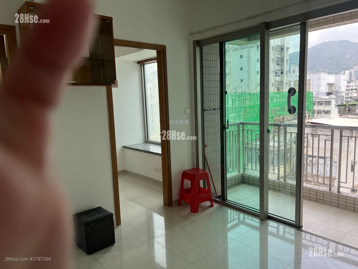 喜居 租盘 2 房 , 1 浴室 325 平方尺