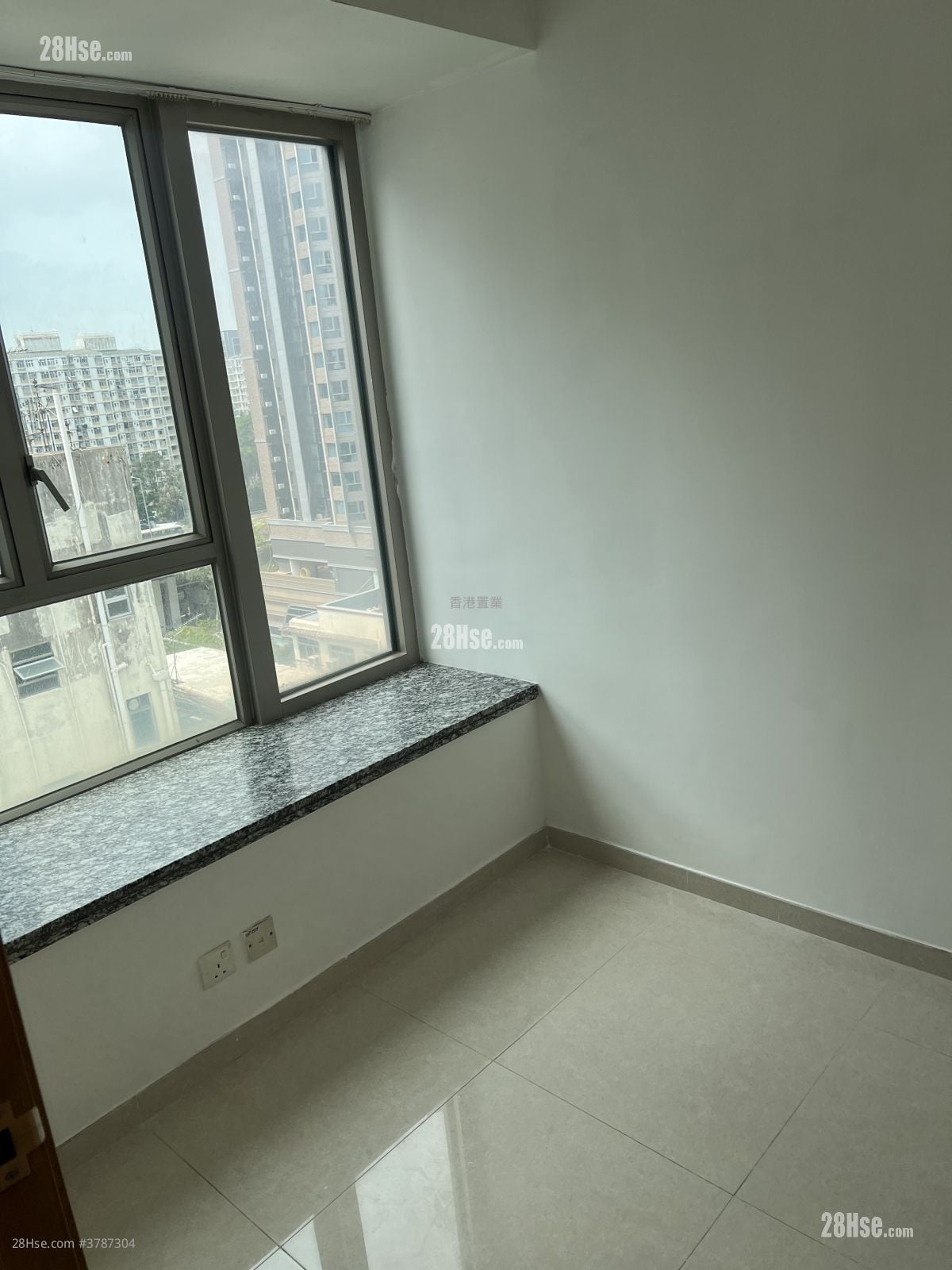 喜居 租盘 2 房 , 1 浴室 325 平方尺