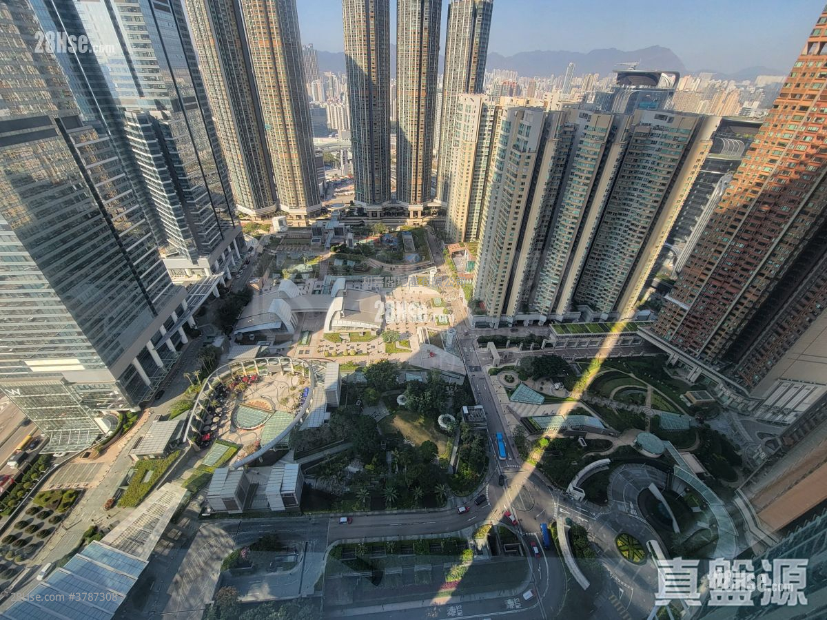 The Harbourside Sell 2 Bedrooms , 2 Bathrooms 755 ft²