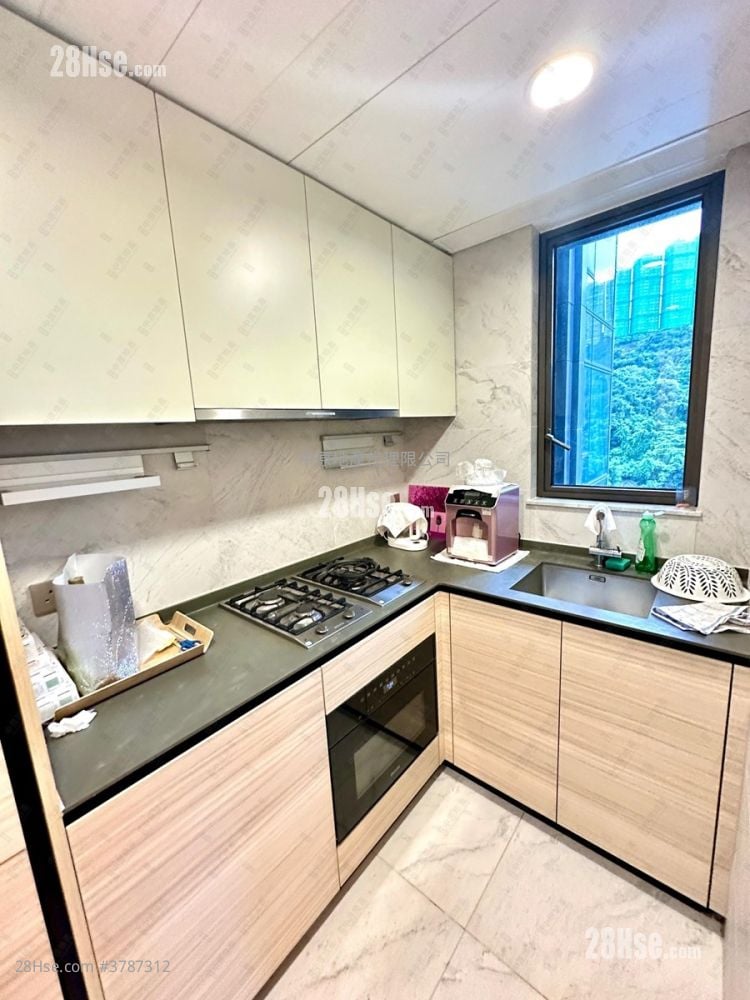 The Arles Sell 2 Bedrooms 512 ft²