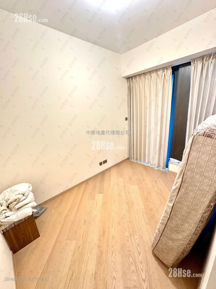 The Arles Sell 2 Bedrooms 512 ft²