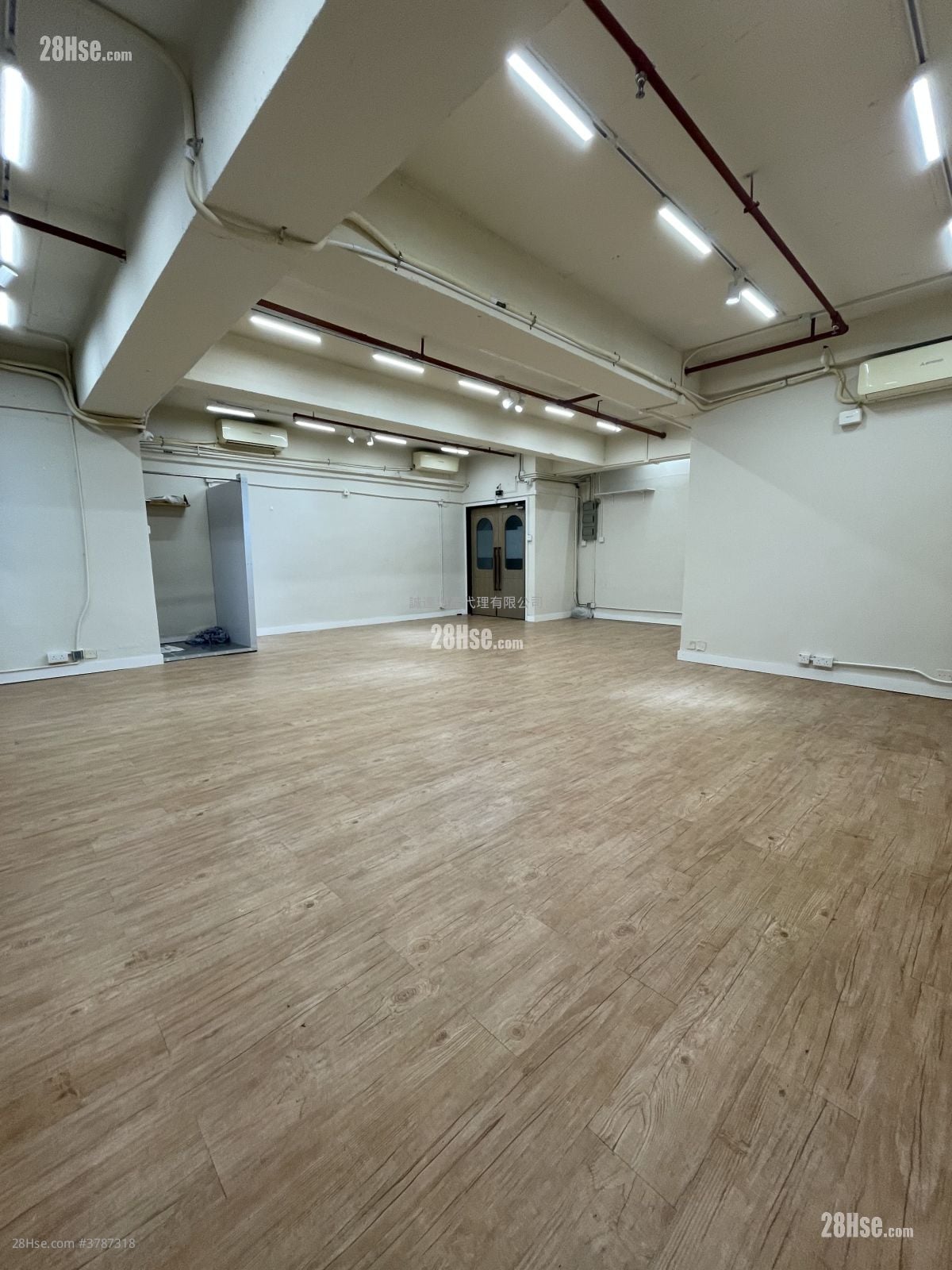 Winful Centre Rental 688 ft²