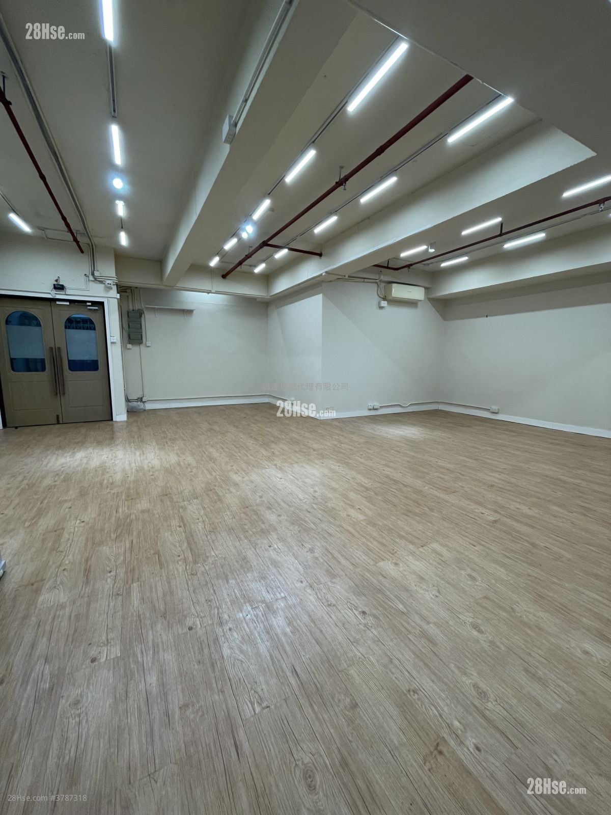 Winful Centre Rental 688 ft²