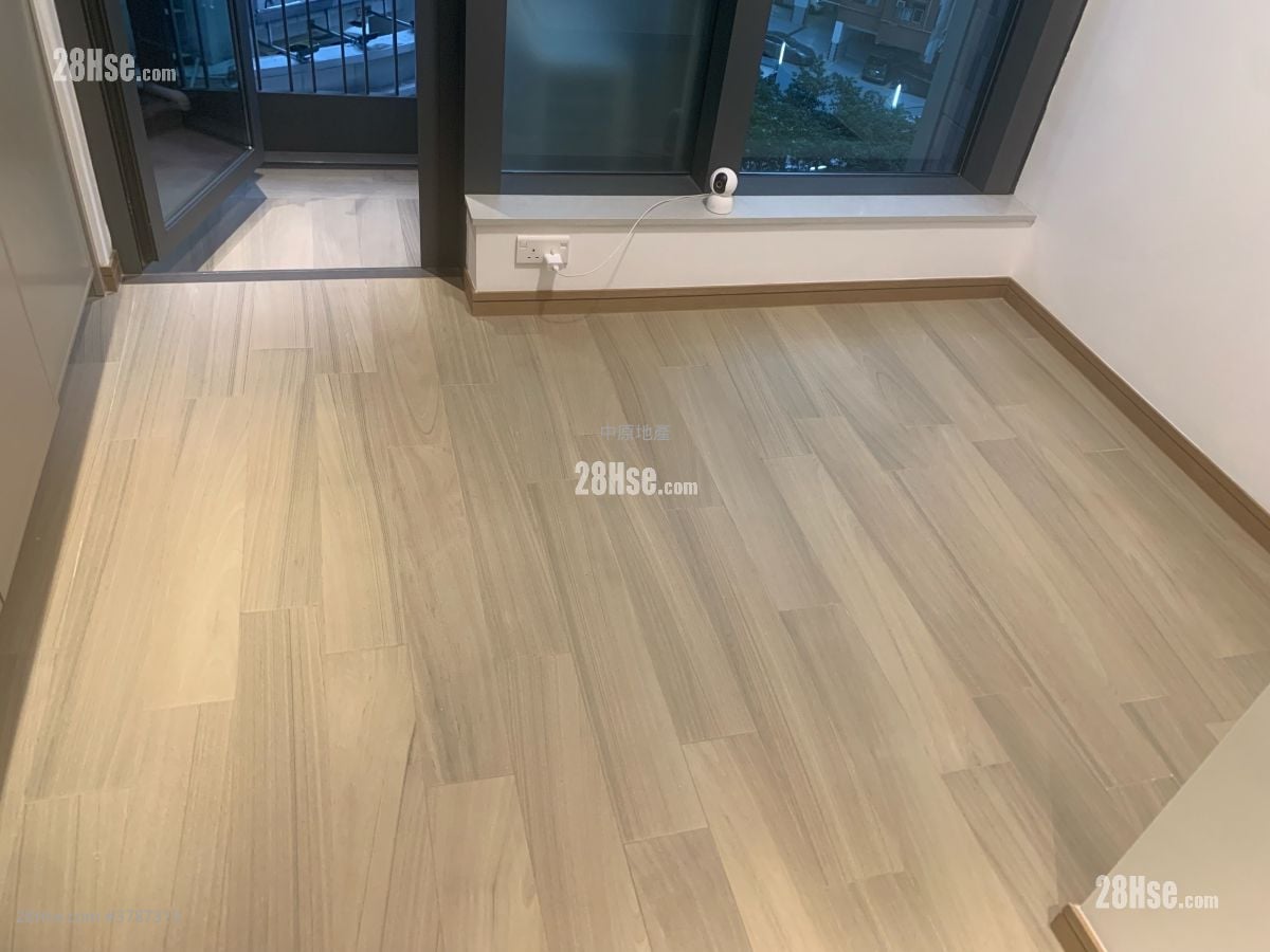 千望 售盘 开放式间隔 , 1 浴室 172 平方尺