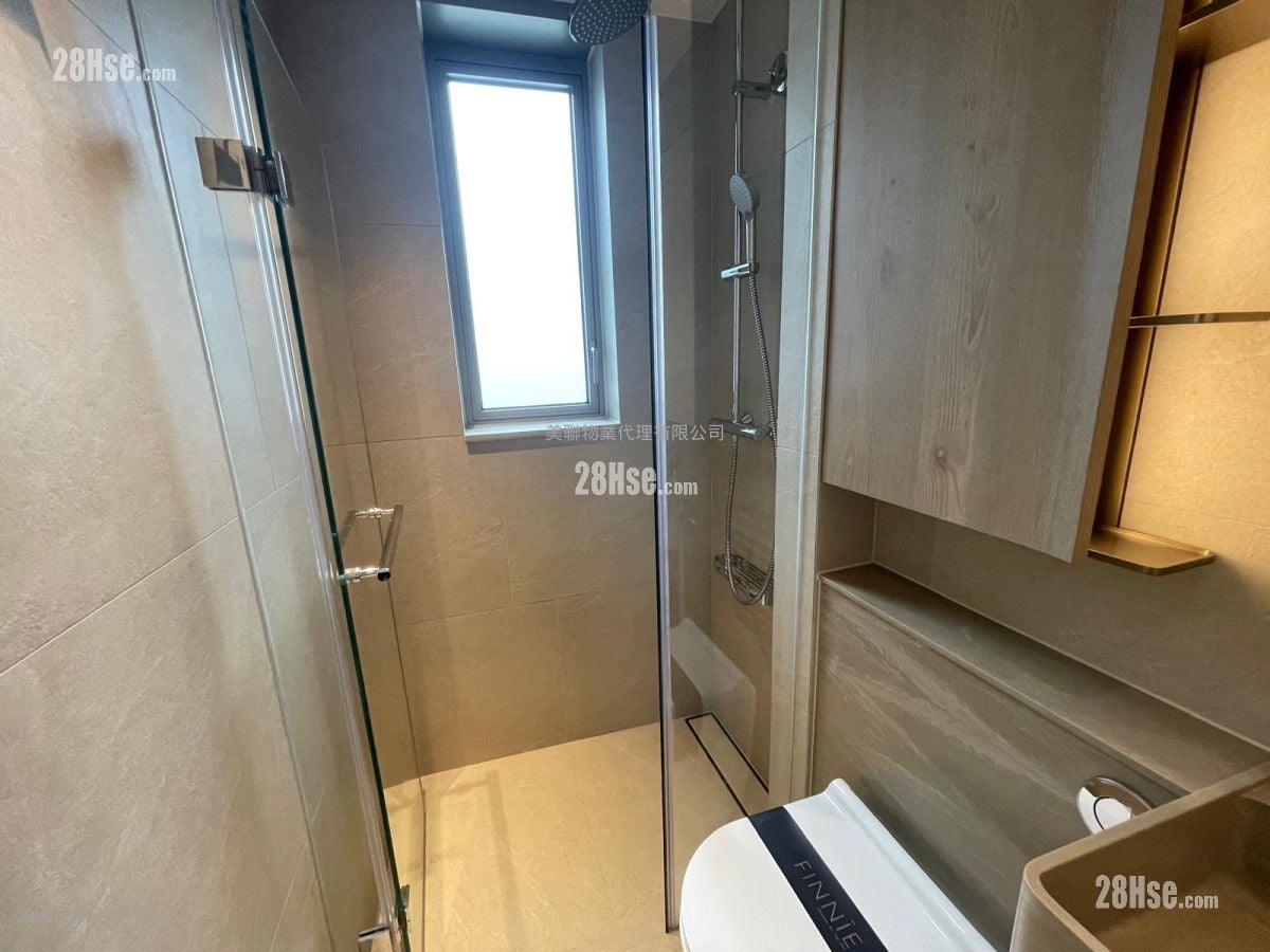 Finnie Rental 2 Bedrooms 364 ft²