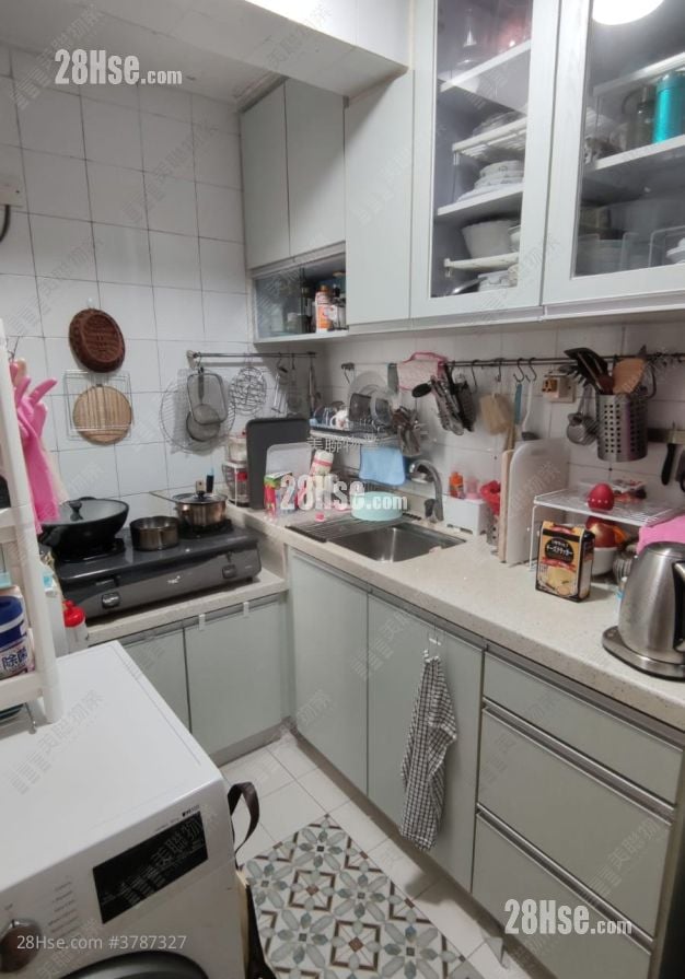 丽港城 售盘 2 房 526 平方尺