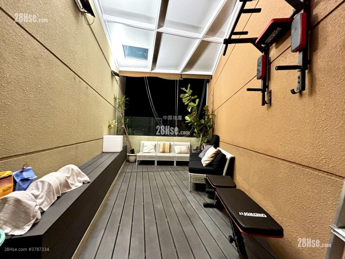 比华利山别墅 售盘 5+ 房 , 3 浴室 2,072 平方尺