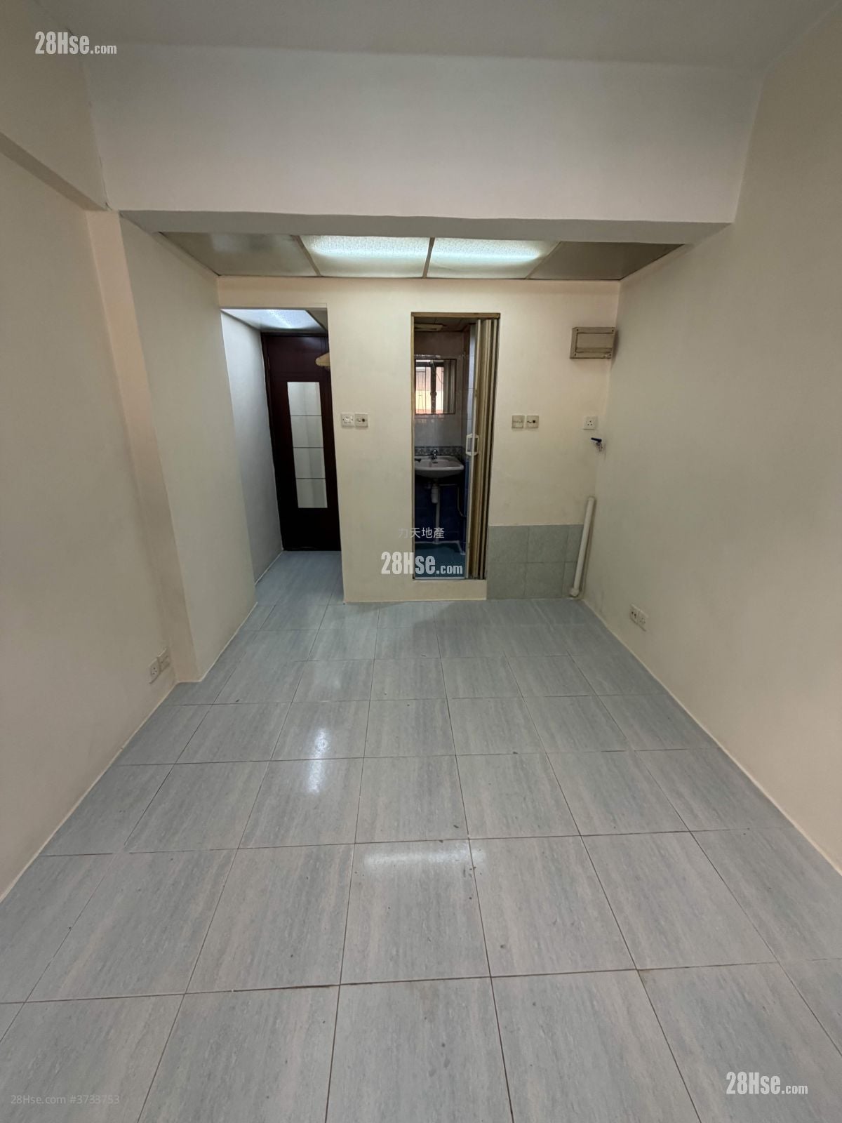 Chat Ma Mansion Rental Studio , 1 Bathroom 170 ft²