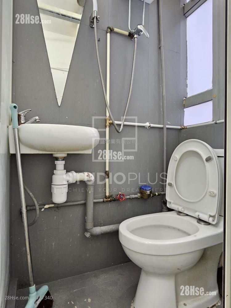 Superluck Industrial Centre Rental 1 Toilet