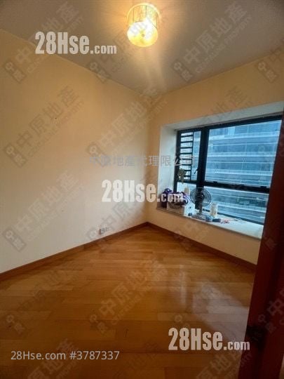 Chelsea Court Rental 464 ft²