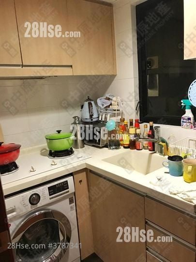 Royal Green Sell 2 Bedrooms , 1 Bathroom 370 ft²