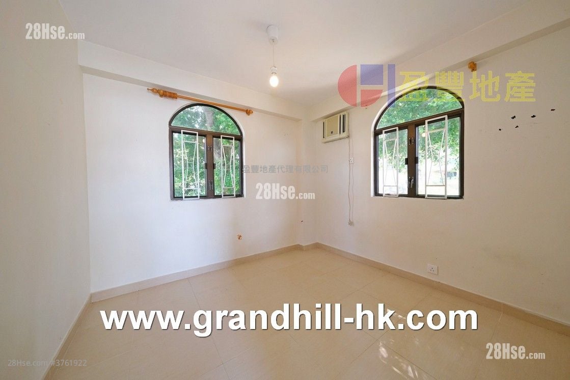 村屋 售盘 2 房 , 1 浴室