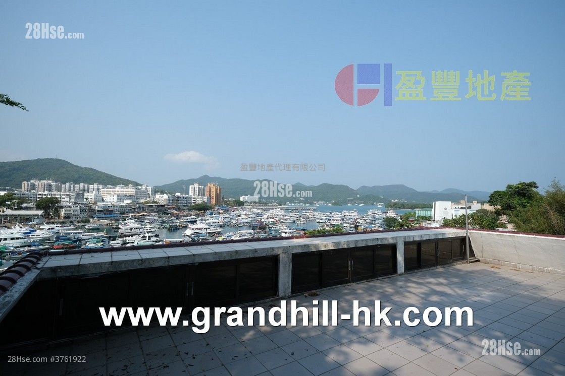 村屋 售盘 2 房 , 1 浴室