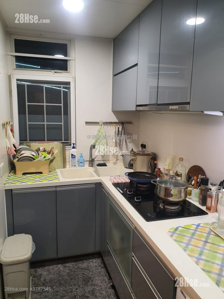 Seasons Villas Sell 3 Bedrooms 933 ft²