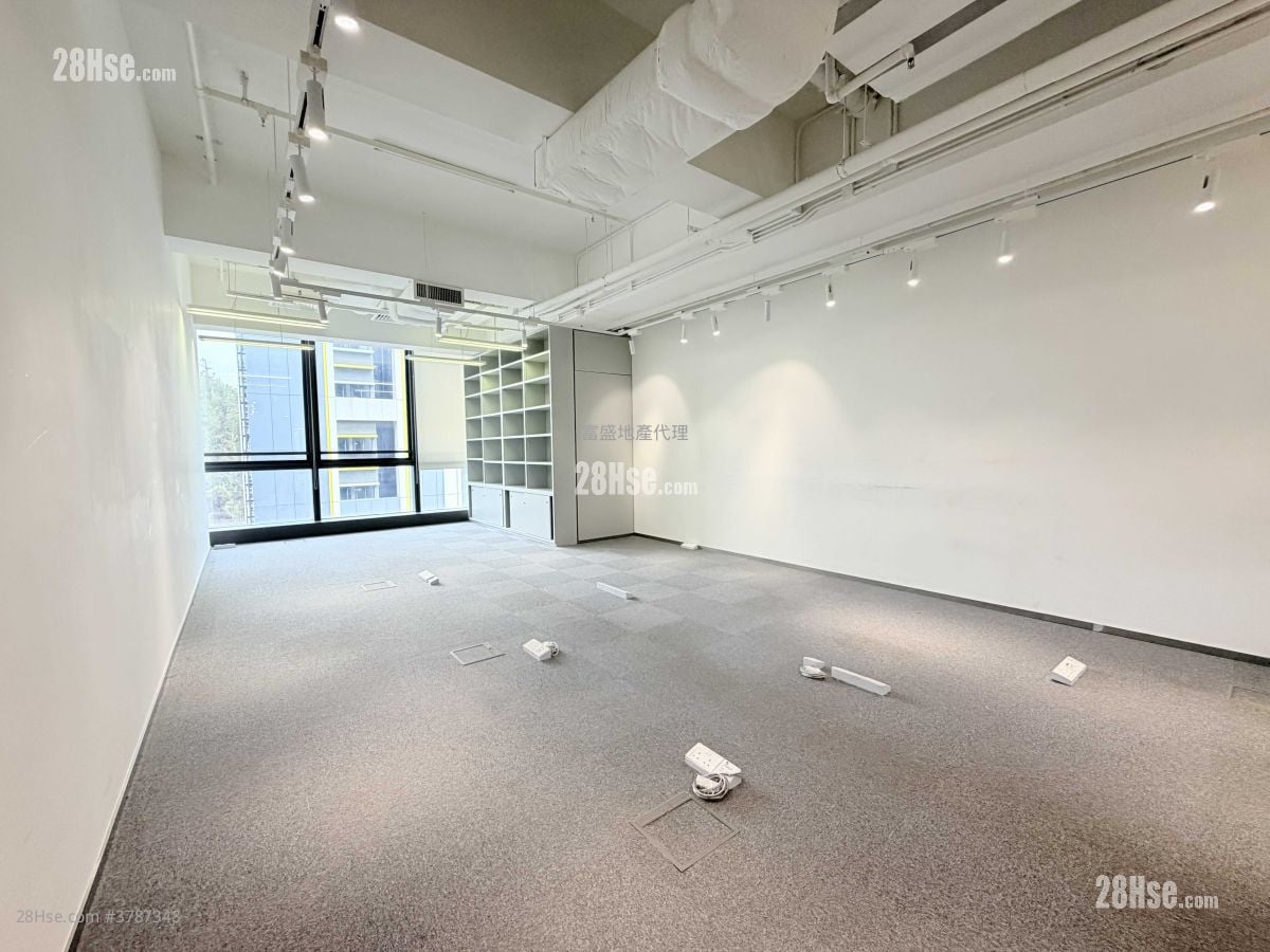 Global Gateway Tower Rental 639 ft²