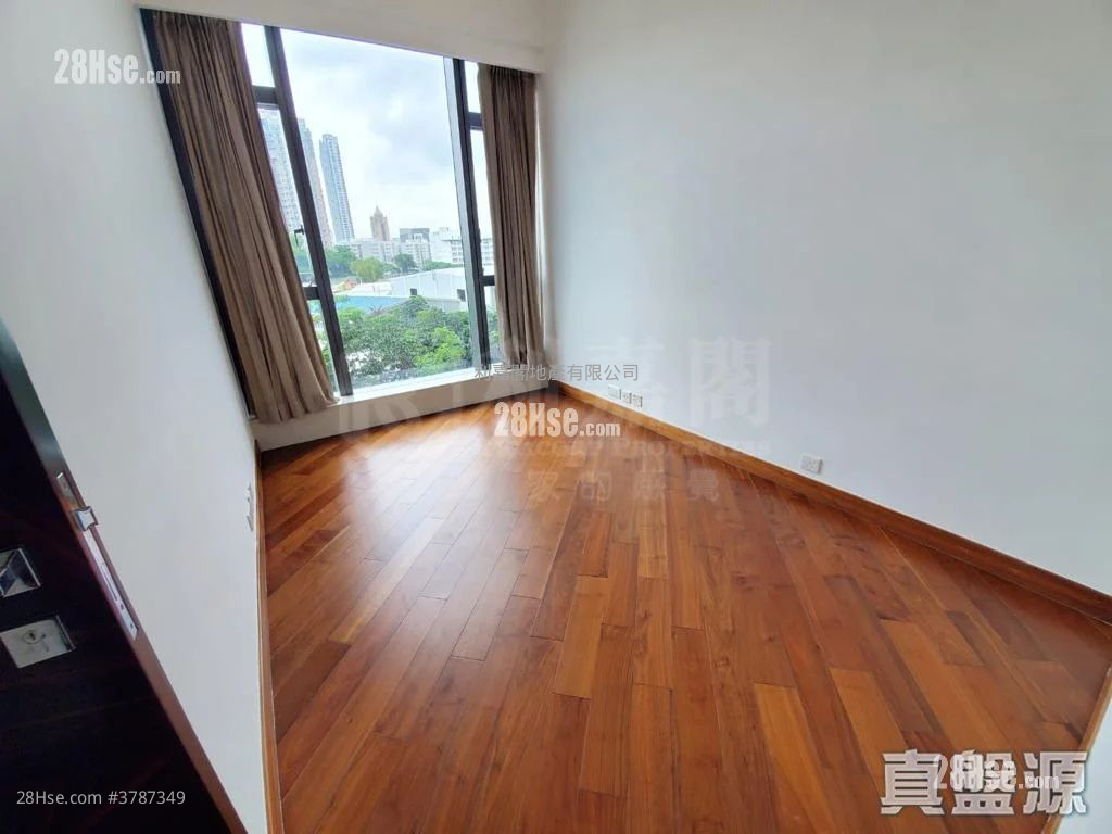 Ultima Sell 3 Bedrooms , 2 Bathrooms 1,046 ft²