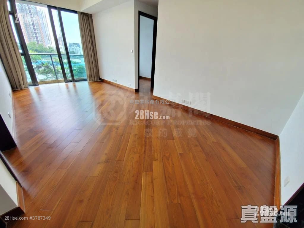 Ultima Sell 3 Bedrooms , 2 Bathrooms 1,046 ft²