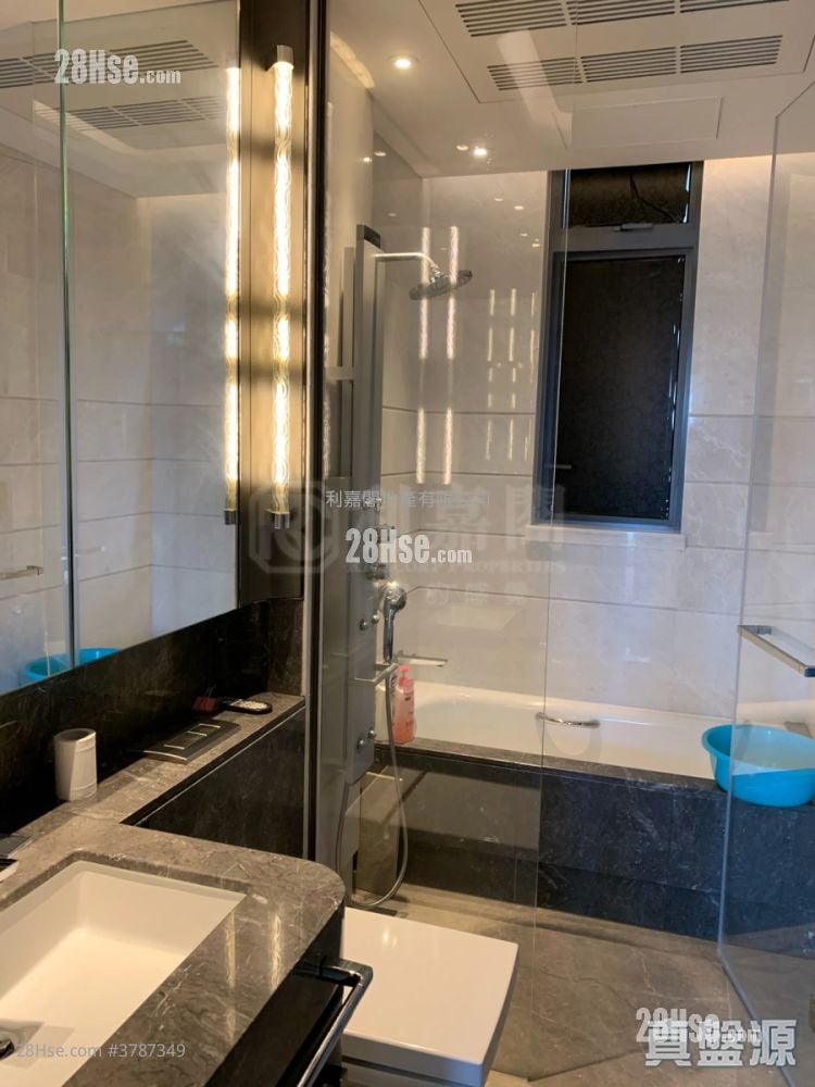 Ultima Sell 3 Bedrooms , 2 Bathrooms 1,046 ft²