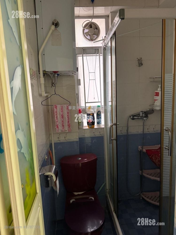 209 Apliu Street Sell 2 Bedrooms , 1 Bathroom 706 ft²