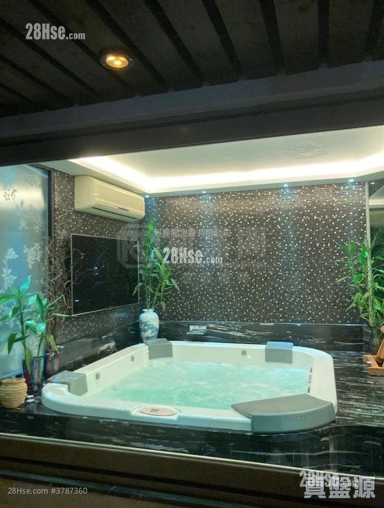 One Mayfair Sell 3 Bedrooms , 3 Bathrooms 2,155 ft²