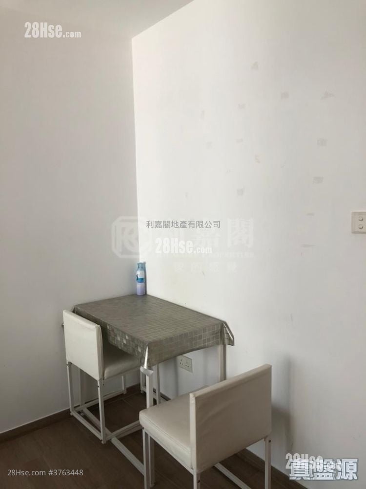 Queen's Terrace Sell 1 Bedroom , 1 Bathroom 322 ft²