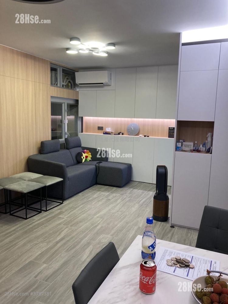 长安邨 售盘 2 房 , 1 浴室 443 平方尺