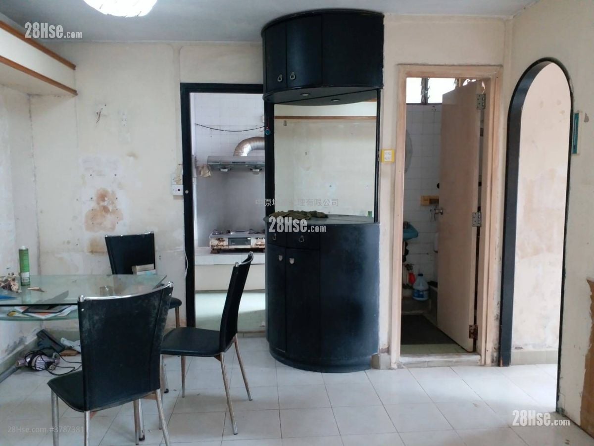 长安邨 售盘 2 房 , 1 浴室 443 平方尺