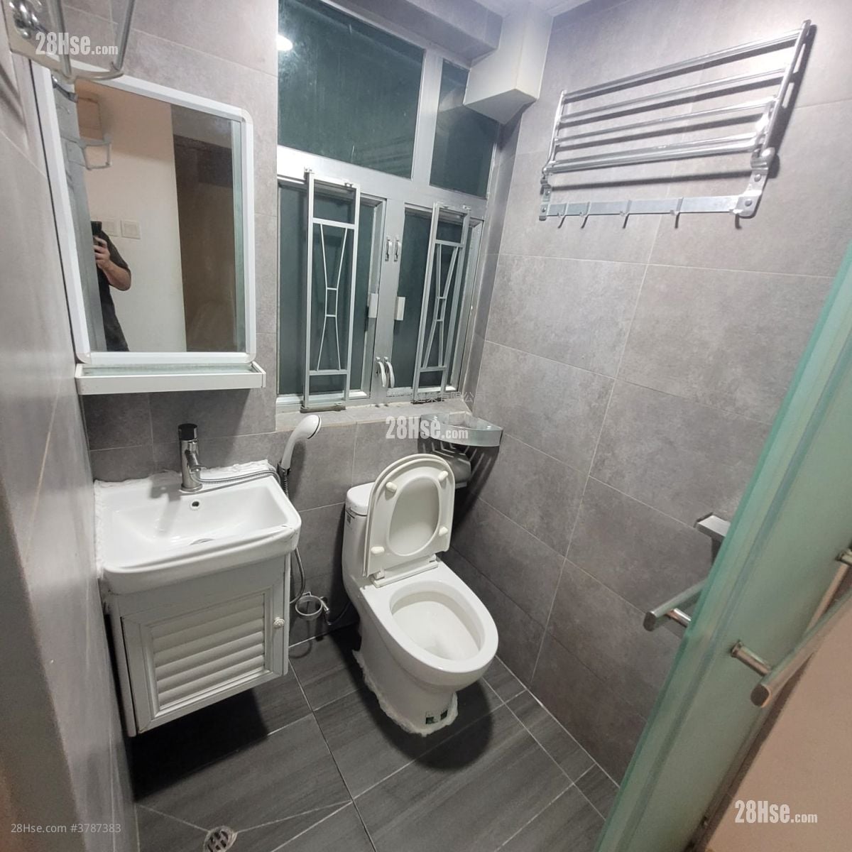 Man Wah Building Rental Studio , 1 Bathroom 180 ft²