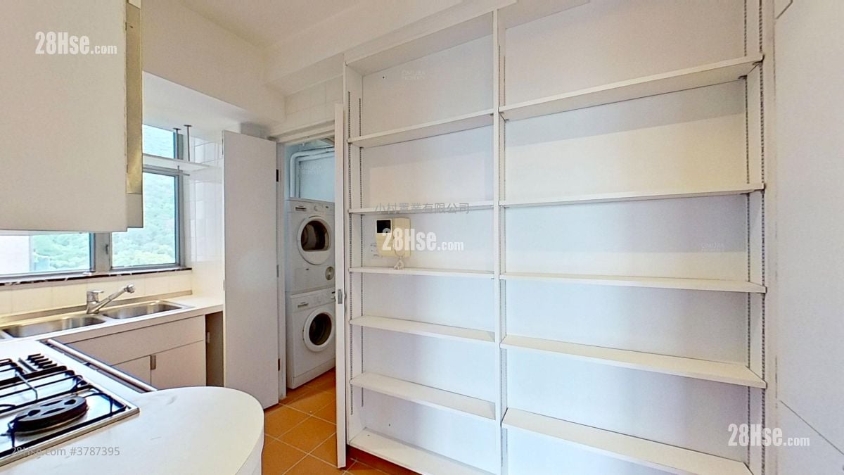 kitchen: 23 Repulse Bay Road Rental 3 Bedrooms , 2 Bathrooms 1,035 ft²