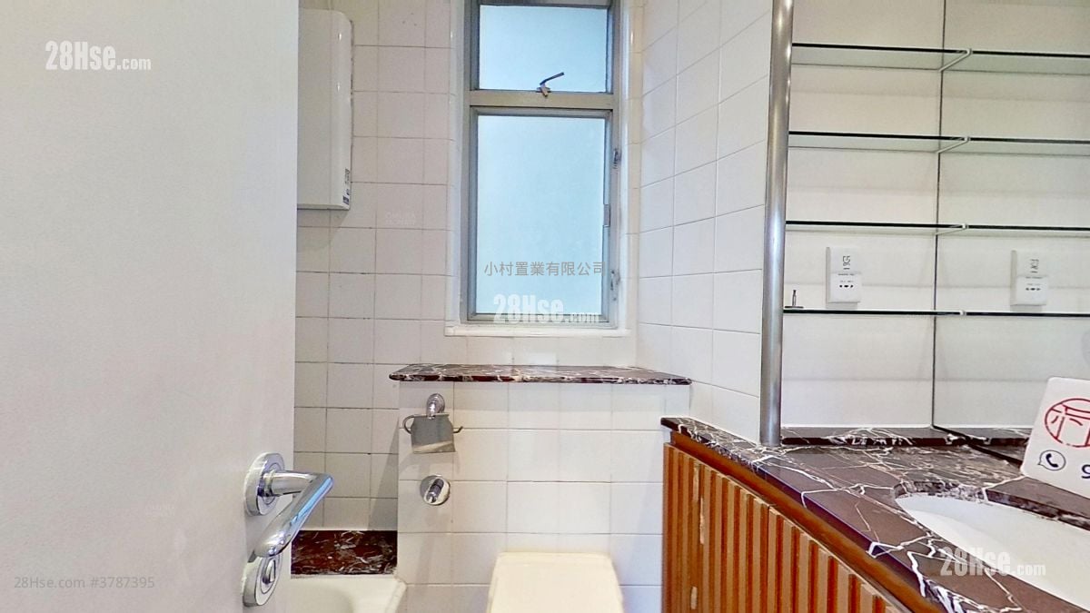 bathroom: 23 Repulse Bay Road Rental 3 Bedrooms , 2 Bathrooms 1,035 ft²