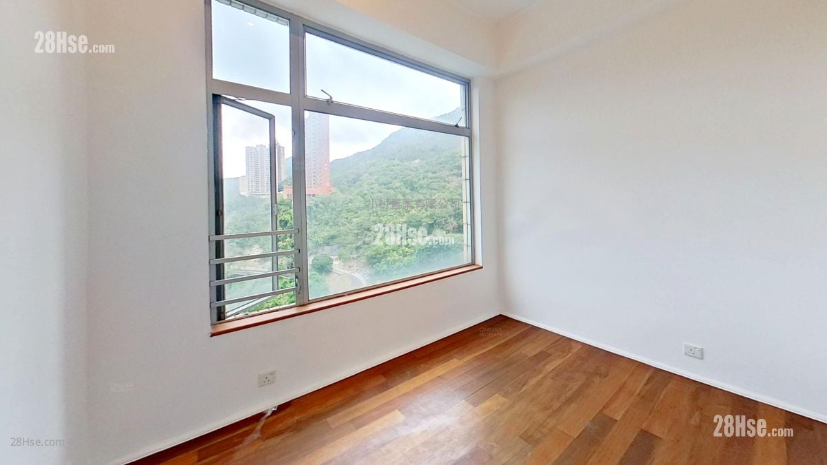 bedroom 2: 23 Repulse Bay Road Rental 3 Bedrooms , 2 Bathrooms 1,035 ft²
