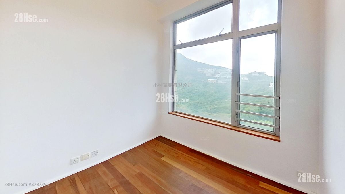 bedroom 3: 23 Repulse Bay Road Rental 3 Bedrooms , 2 Bathrooms 1,035 ft²