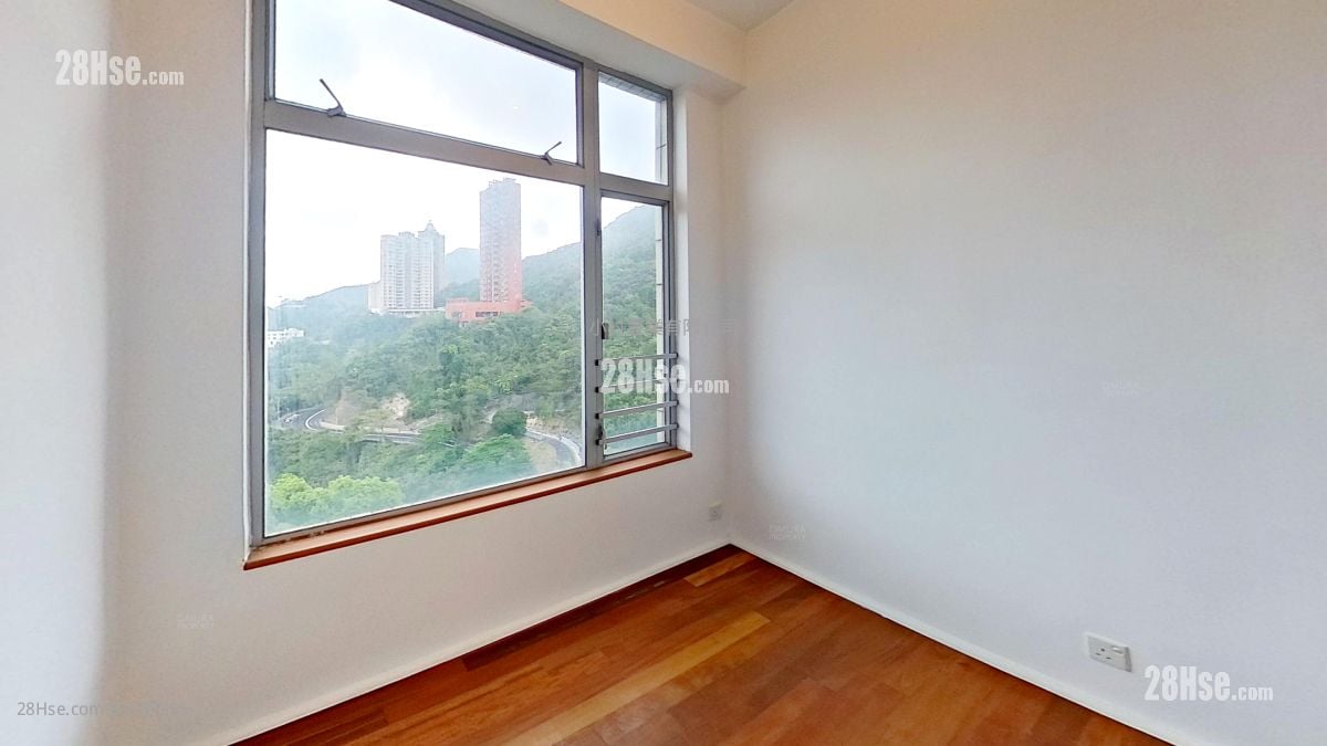 bedroom 3: 23 Repulse Bay Road Rental 3 Bedrooms , 2 Bathrooms 1,035 ft²