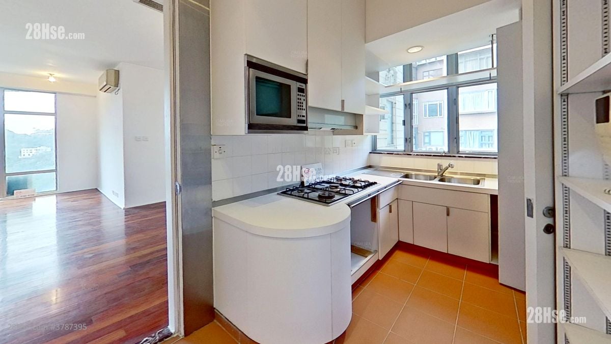 kitchen: 23 Repulse Bay Road Rental 3 Bedrooms , 2 Bathrooms 1,035 ft²
