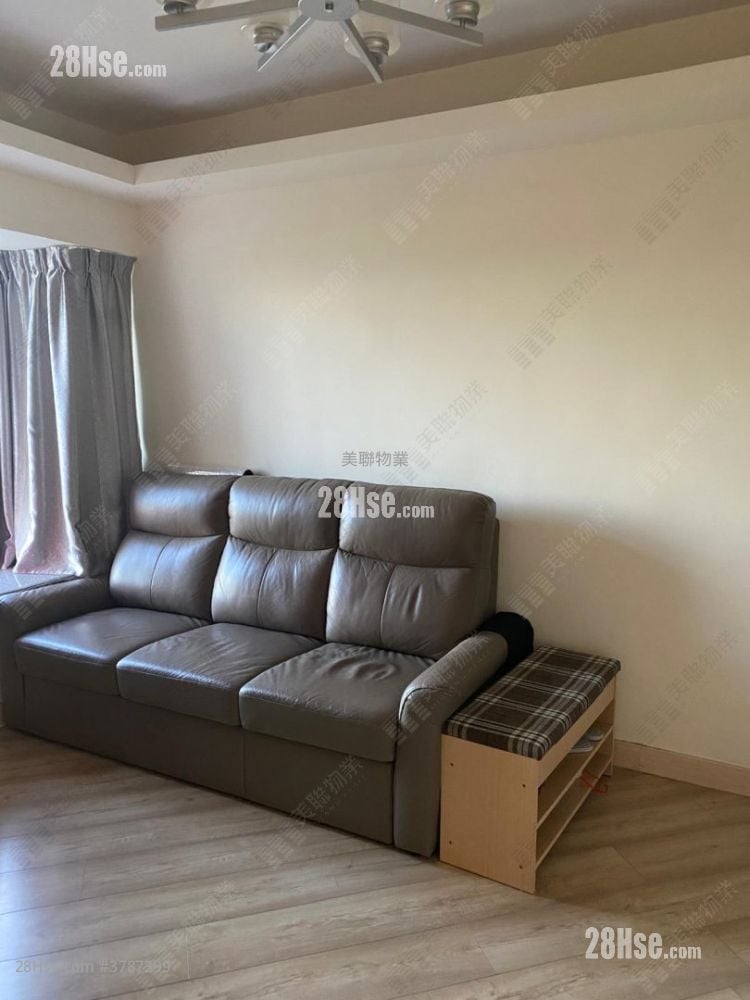 Kingswood Villas Sell 3 Bedrooms 635 ft²