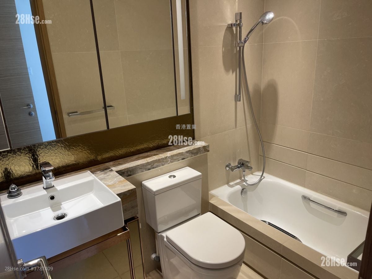 Century Link Rental 3 Bedrooms , 2 Bathrooms 595 ft²