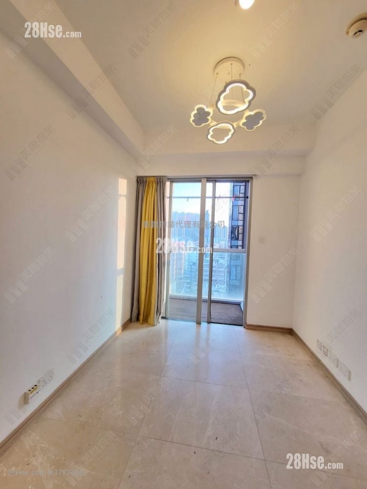 Highpoint Sell 2 Bedrooms 425 ft²