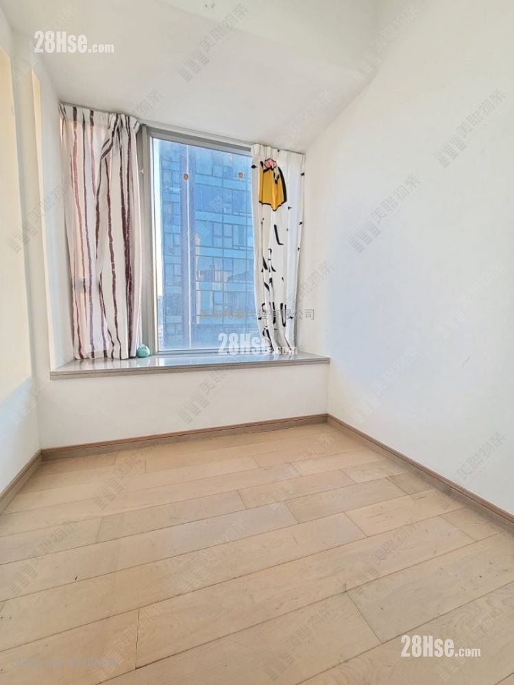 Highpoint Sell 2 Bedrooms 425 ft²