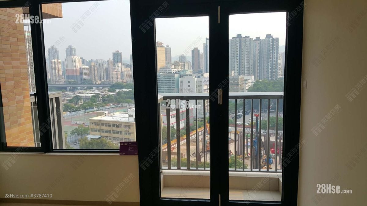 Twin Regency Sell Studio , 1 Bathroom 299 ft²